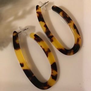 💥💥‼️FALL’S HOT ITEM! 🍁TORTOISE SHELL EARRINGS